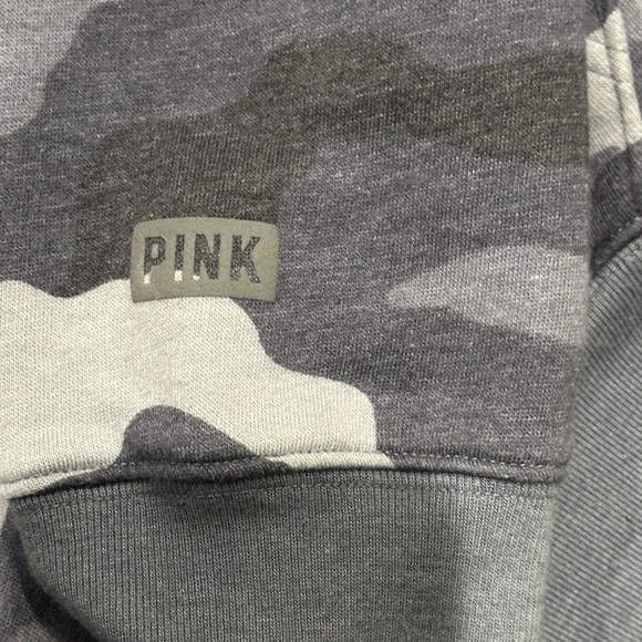 PINK Oversized cropped hoodie camo blue small
Lightweight hoodie - Picture 5 of 6